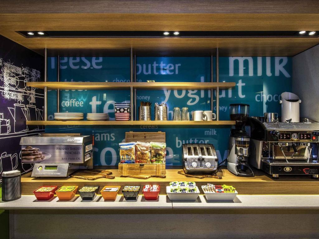 ibis Budget - Enfield - Resim 13