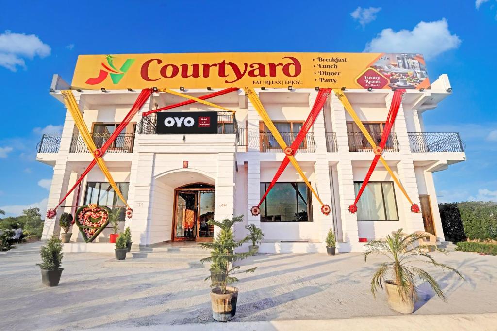 Φωτογραφία από το άλμπουμ του Hotel O J V Courtyard σε Bulandshahr
