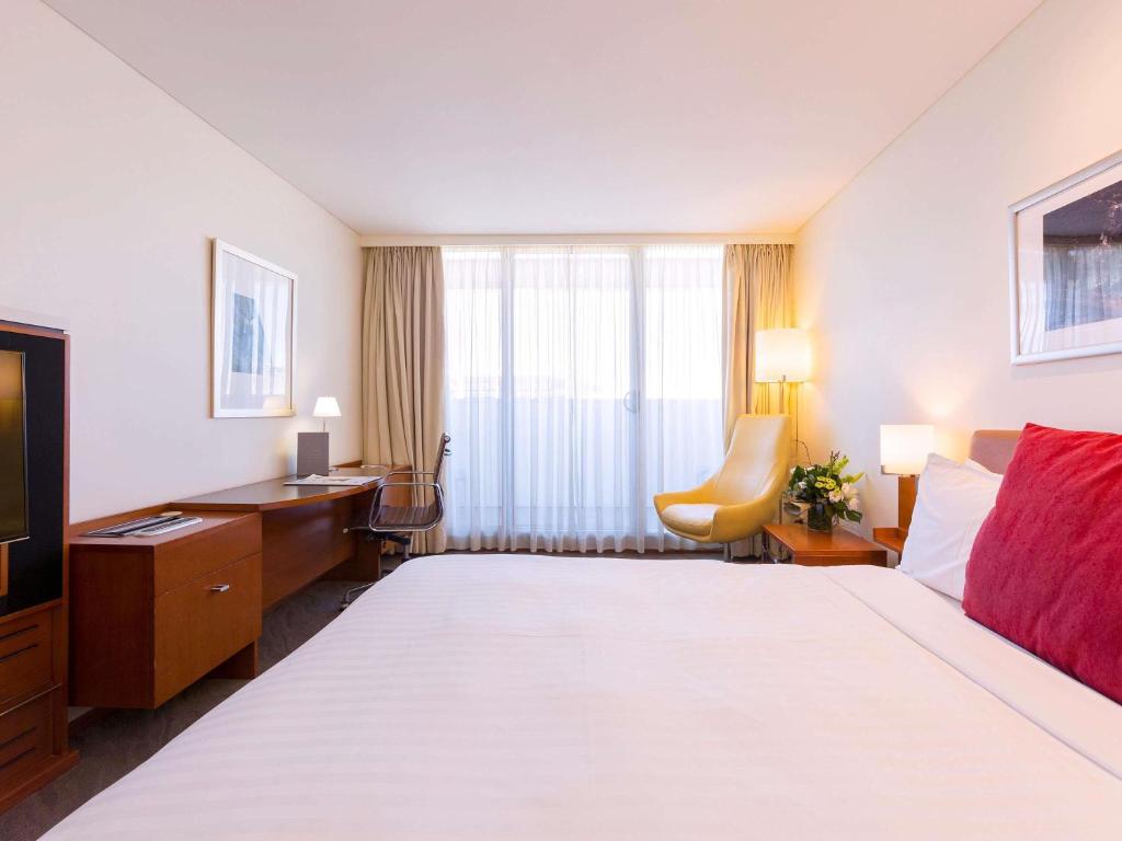 Novotel Canberra - Resim 12