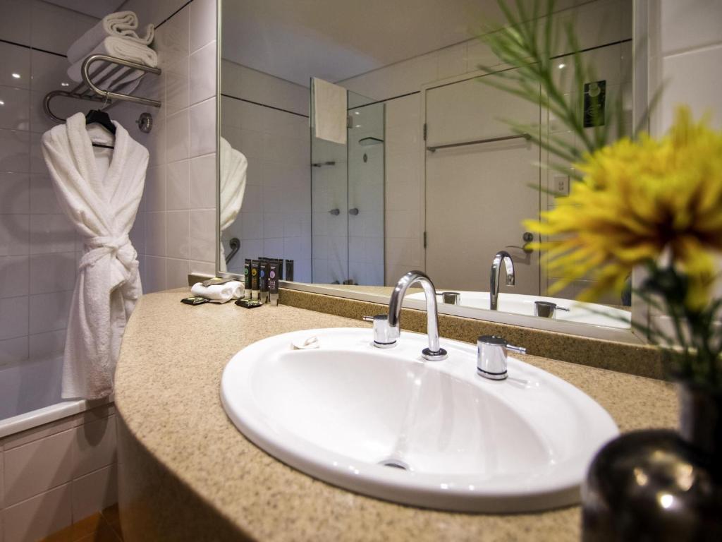 Novotel Canberra - Resim 17