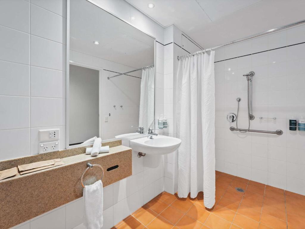 Novotel Canberra - Resim 20