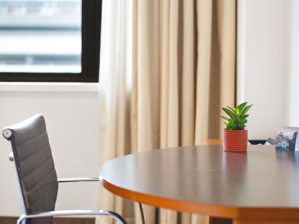 Novotel Canberra - Resim 28