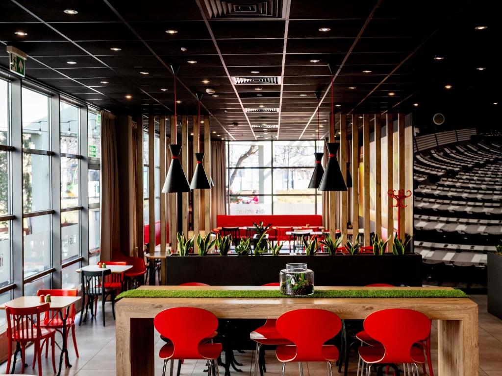 Ibis Poznan Stare Miasto - Resim 3