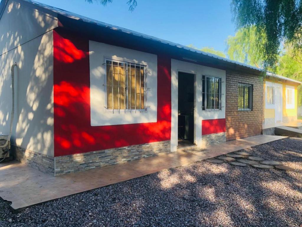 Το κτήριο όπου στεγάζεται  το διαμέρισμα