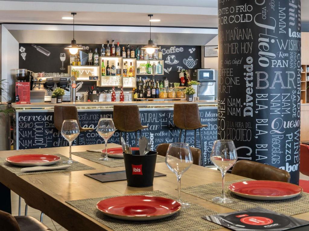 Ibis Barcelona Meridiana - Resim 39