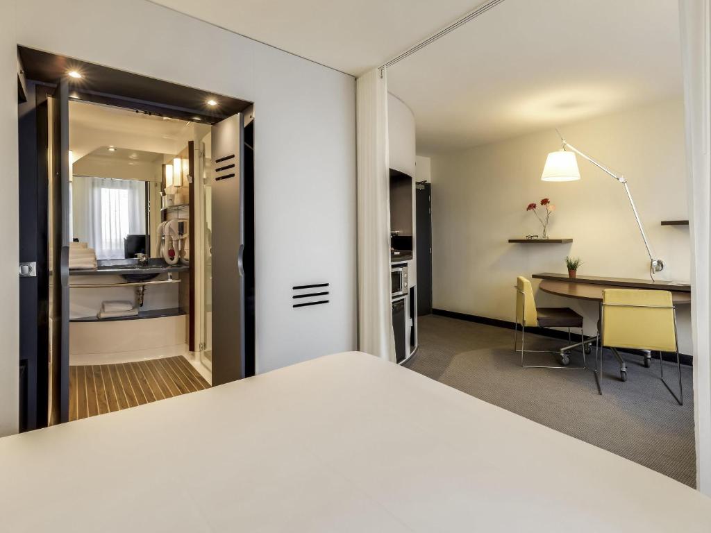 Novotel Suites Paris CDG Airport Villepinte - Suite Superior Con Cama Doble Y Sofá Cama