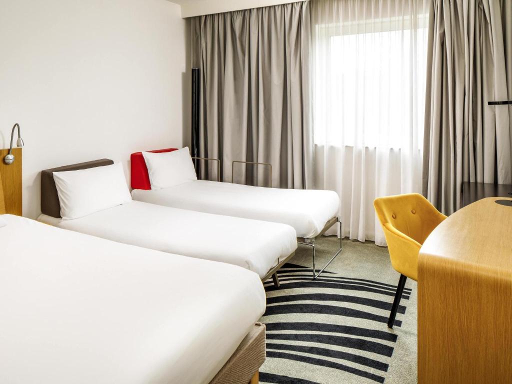 Novotel London Greenwich - Resim 13