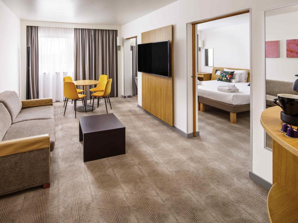 Novotel London Greenwich - Resim 14