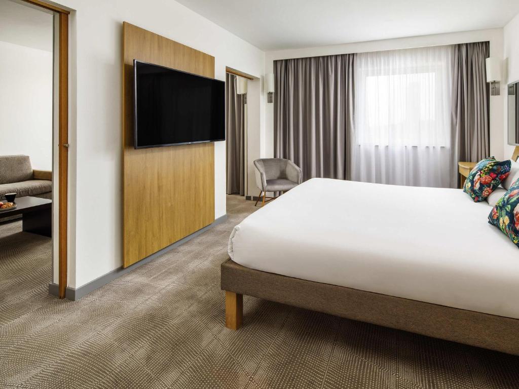 Novotel London Greenwich - Resim 18