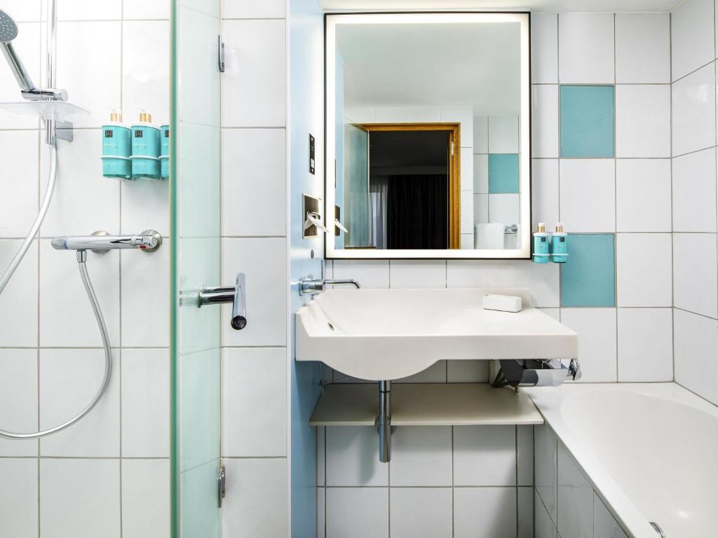 Novotel London Greenwich - Resim 26