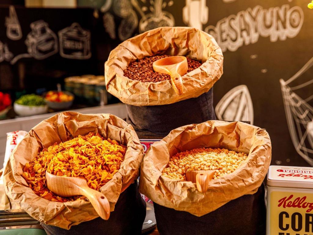 Novotel London Greenwich - Resim 40