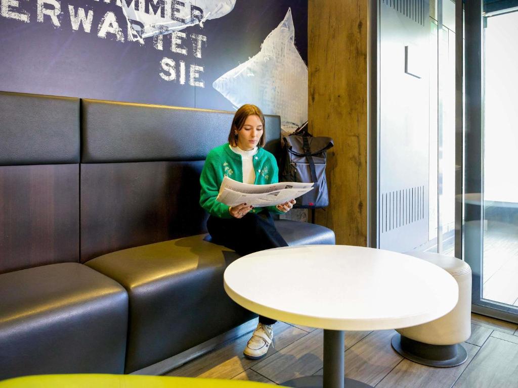 Ibis budget Berlin Potsdamer Platz - Resim 6