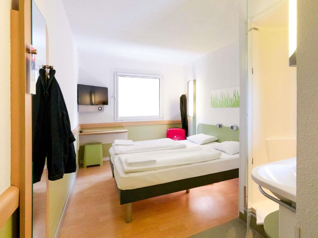 Ibis budget Berlin Potsdamer Platz - Resim 11