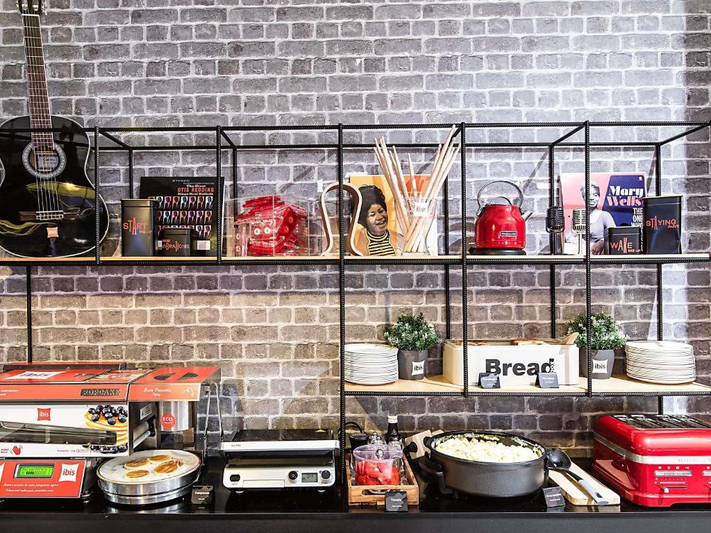 Hotel ibis Lisboa Alfragide - Resim 1