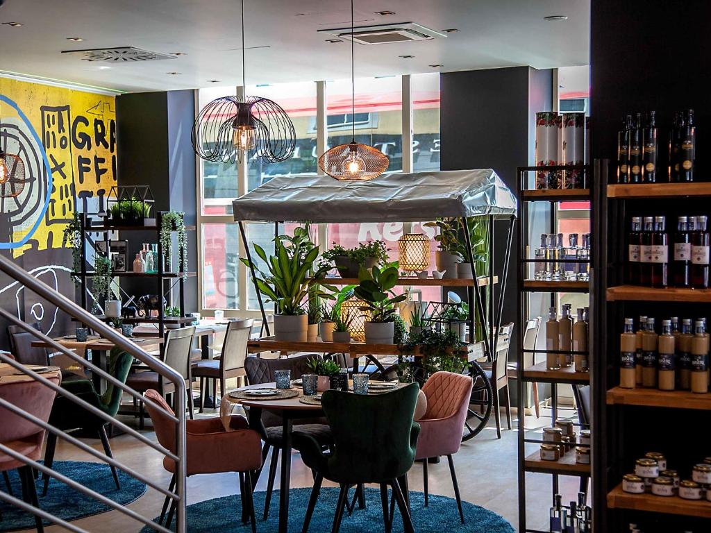 Hotel Mercure Wien Westbahnhof - Resim 41