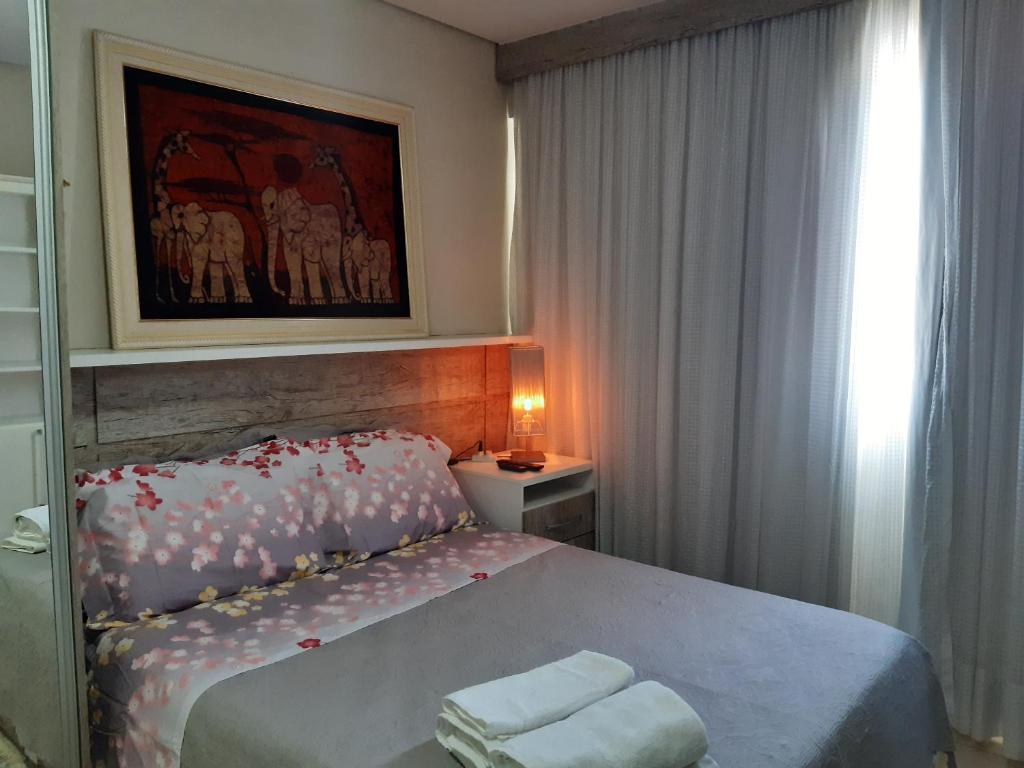 Katil atau katil-katil dalam bilik di Flat particular Saint Moritz próximo à Esplanada