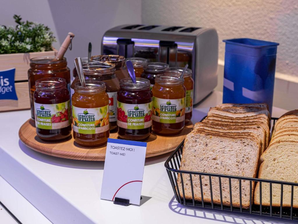 ibis budget Birmingham Centre - Resim 35