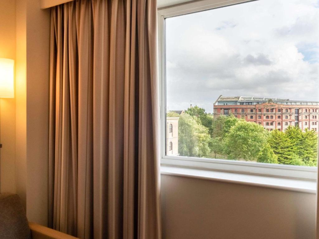 Novotel Cardiff Centre - Resim 13