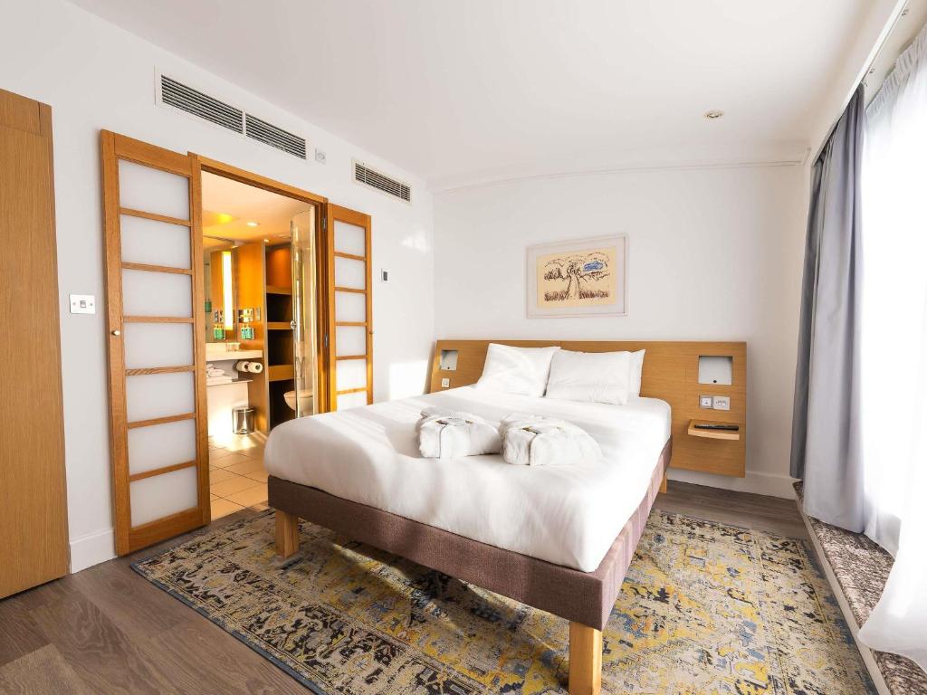 Novotel Cardiff Centre - Resim 14