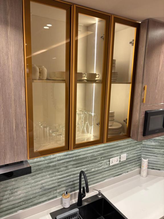 Ένα μπάνιο στο Exclusive London Apartments