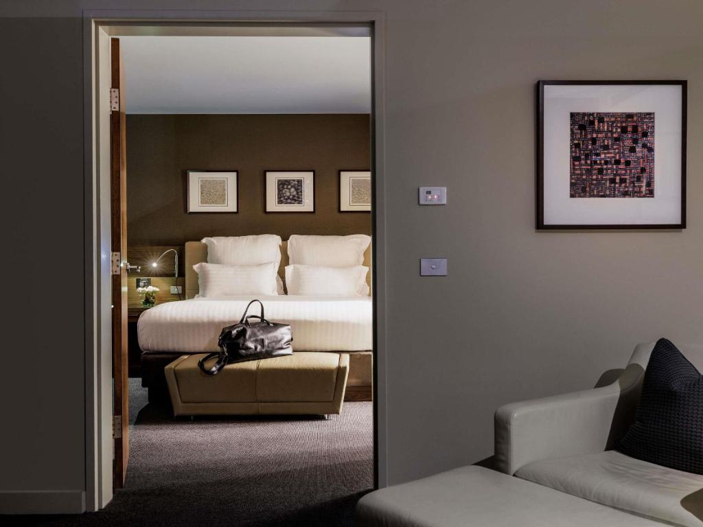 
Executive King Suite with Spa Bath - Lounge Access
