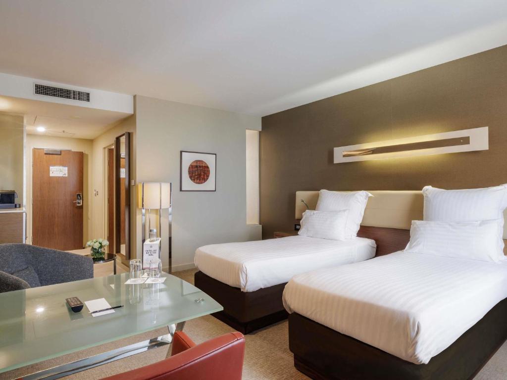 Pullman Sydney Olympic Park photo