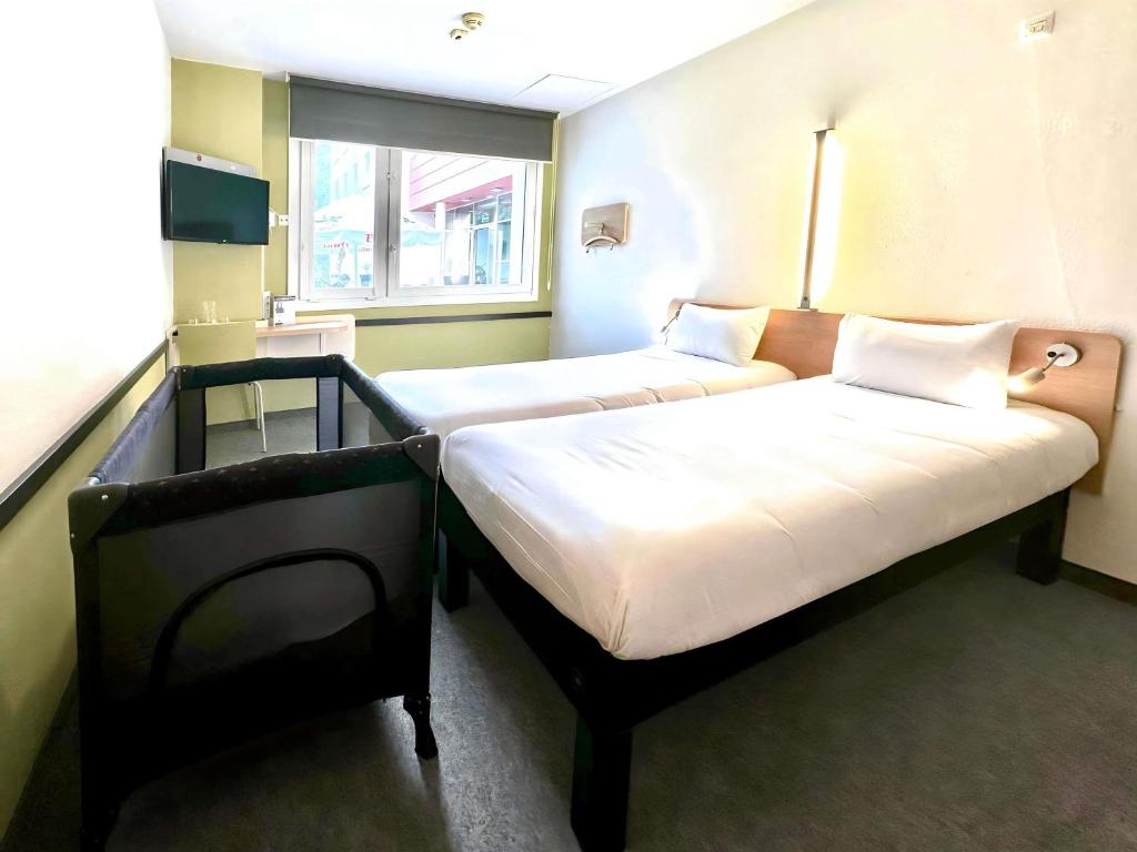 ibis budget Wroclaw Stadion - Resim 32