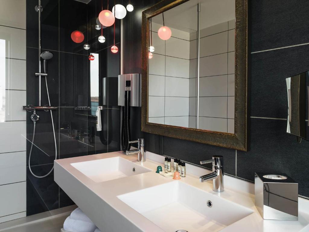 Mercure Lyon Centre - Gare Part Dieu - Resim 26