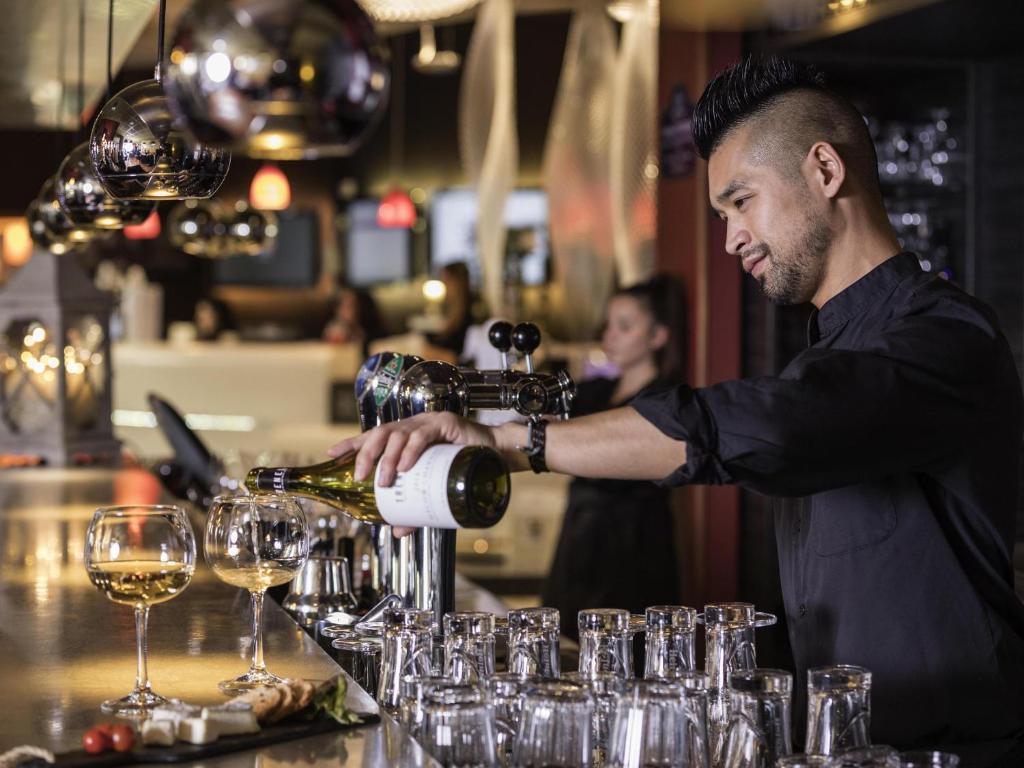 Mercure Lyon Centre - Gare Part Dieu - Resim 42