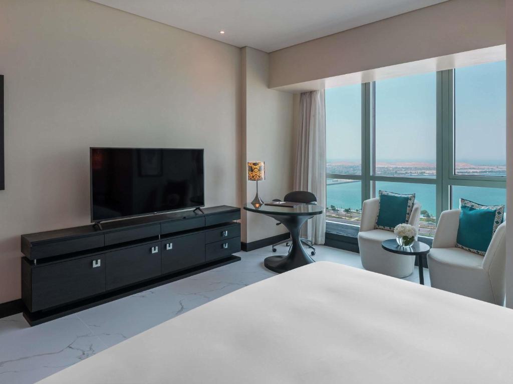 Sofitel Abu Dhabi Corniche - Resim 34