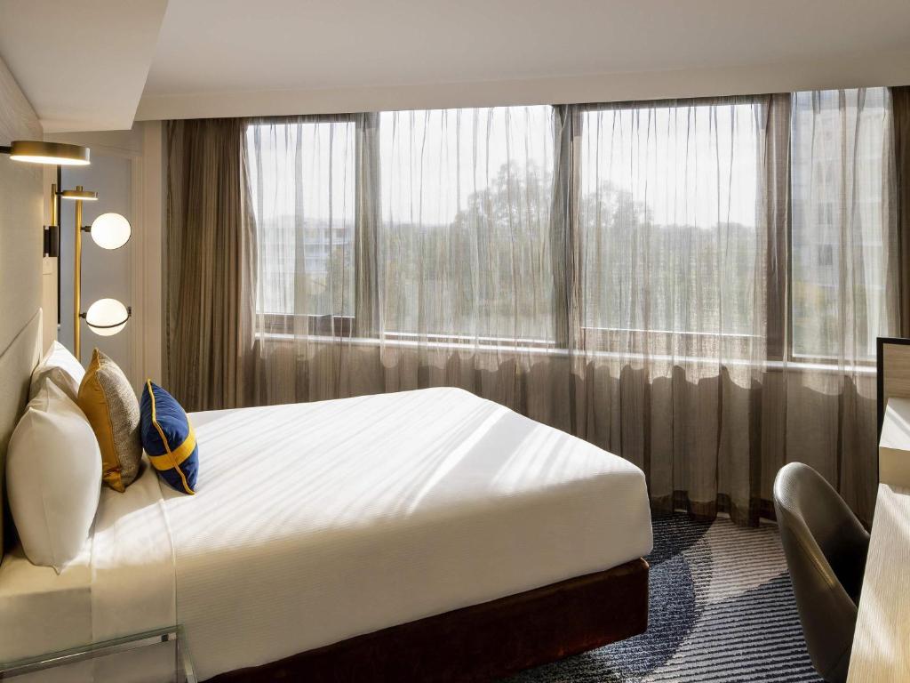 Novotel Sydney Parramatta - Resim 6