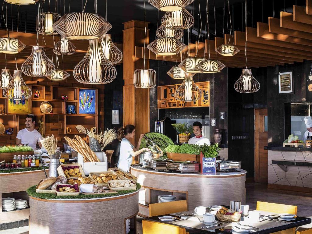 娘瑞茵莱湖诺富特蔑敏酒店的相册照片