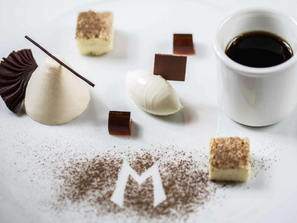 Pullman Dubai Jumeirah Lakes Towers - Resim 44