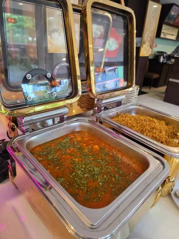 Boss Suites Nana Hotel - Resim 36