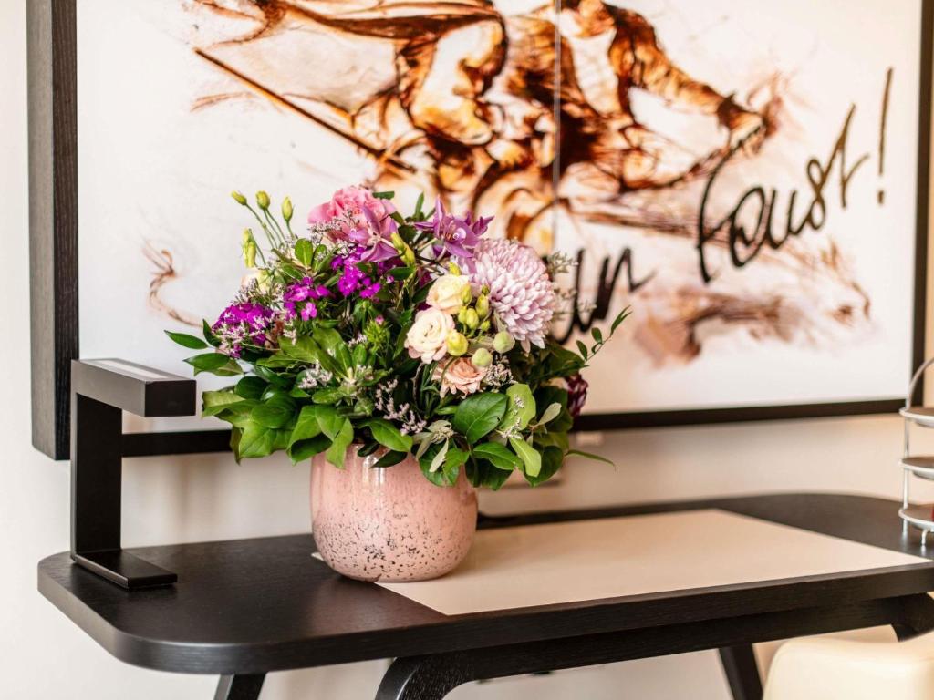 Sofitel Frankfurt Opera - Resim 20