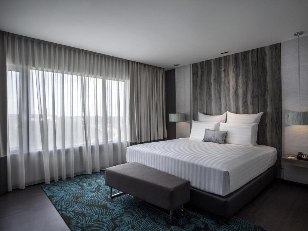 Pullman Miri Waterfront - Suite Supérieure Lit King-Size