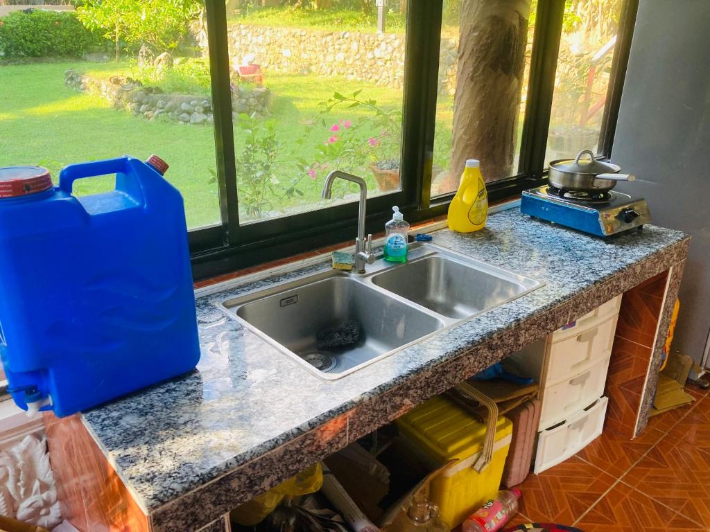 Fotografie z fotogalerie ubytování Middle Bedroom, Mckirdy's Farm v destinaci Sison