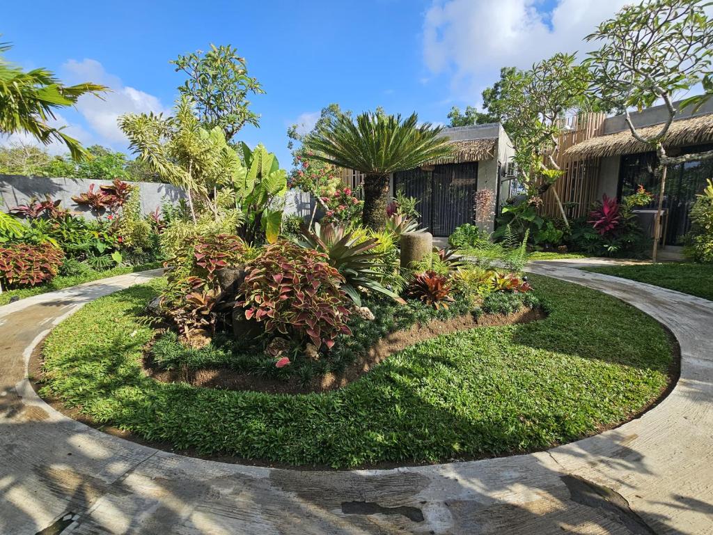 Vườn quanh Widji Garden Villa