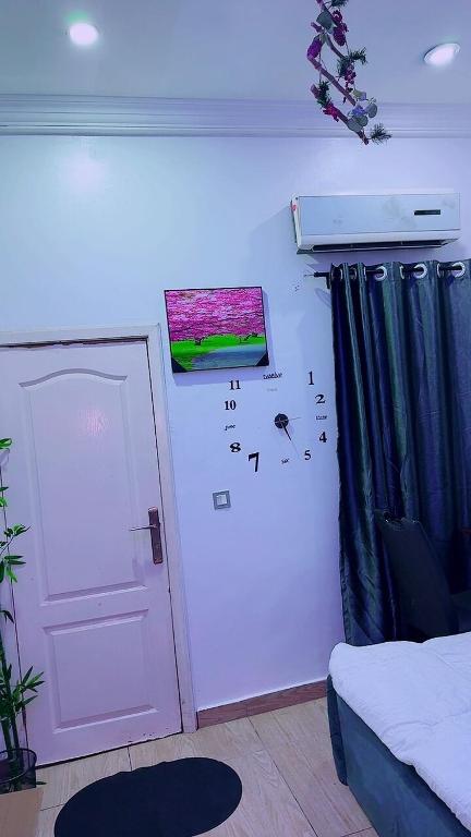 Ένα ή περισσότερα κρεβάτια σε δωμάτιο στο Luxe Cozy Comfort