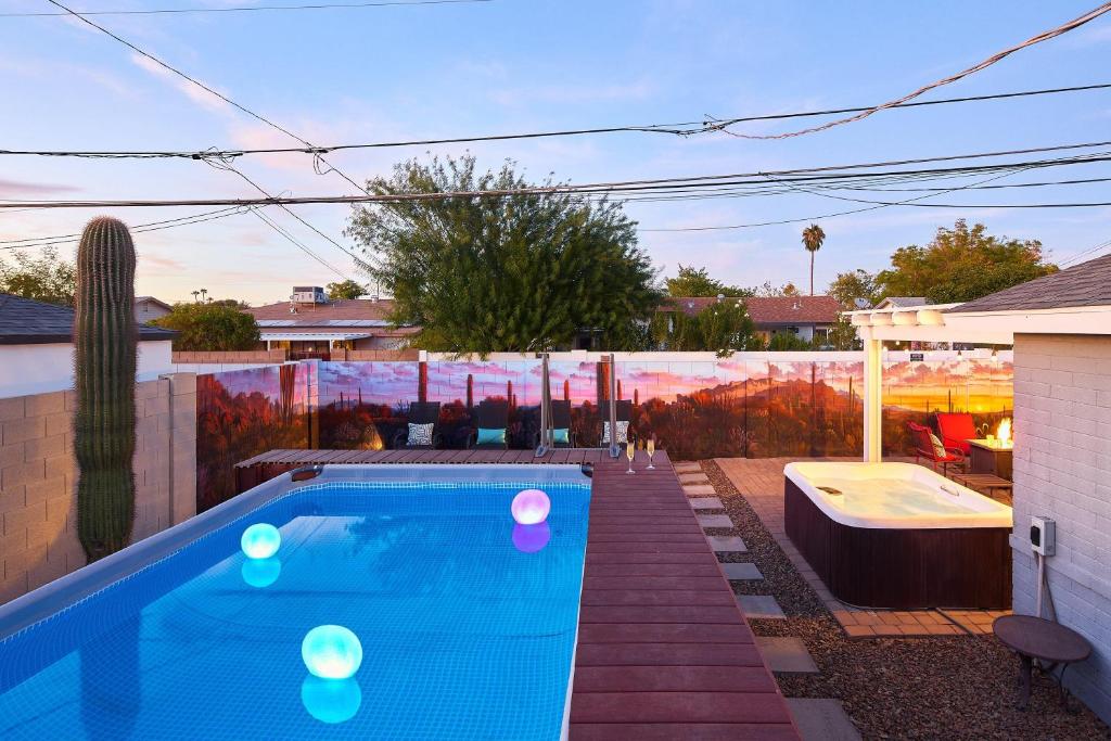 Πισίνα στο ή κοντά στο Scottsdale Saguaro-Hot Tub-Pool- in Old Town