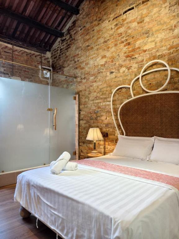 Postel nebo postele na pokoji v ubytování Brick & Blush 29 at Jonker Area