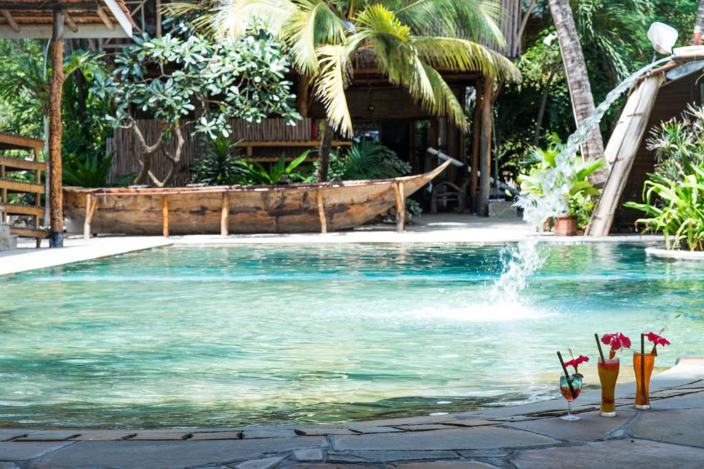 Bazén v ubytování Ziwa Beach Resort nebo v jeho okolí