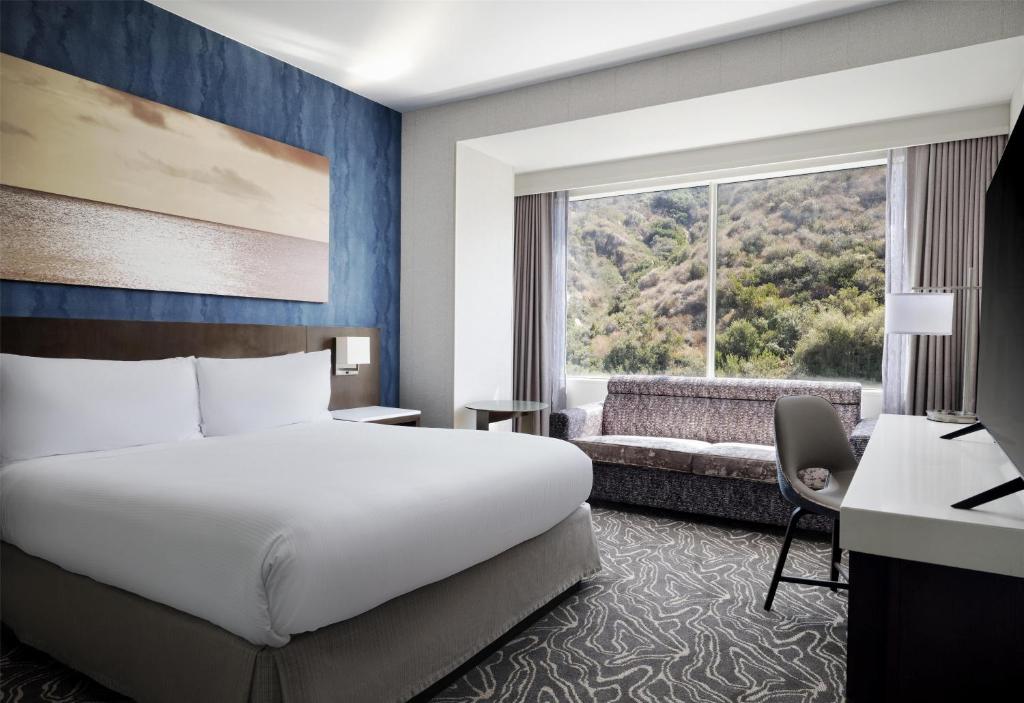 Hilton San Diego Mission Valley - 