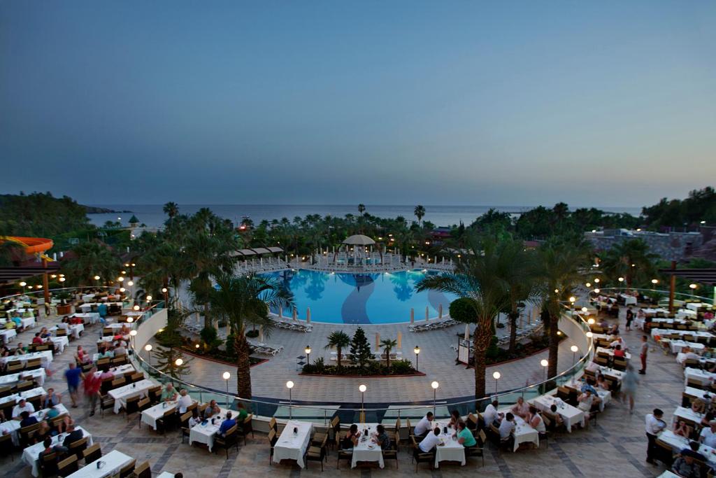 Bazén v ubytování Saphir Resort & Spa nebo v jeho okolí
