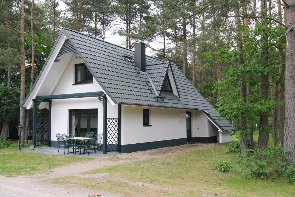 Hoone, kus puhkemaja asub