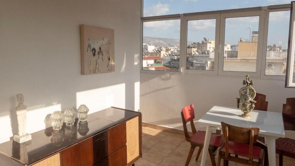 Sunny Penthouse in the Center of Athens