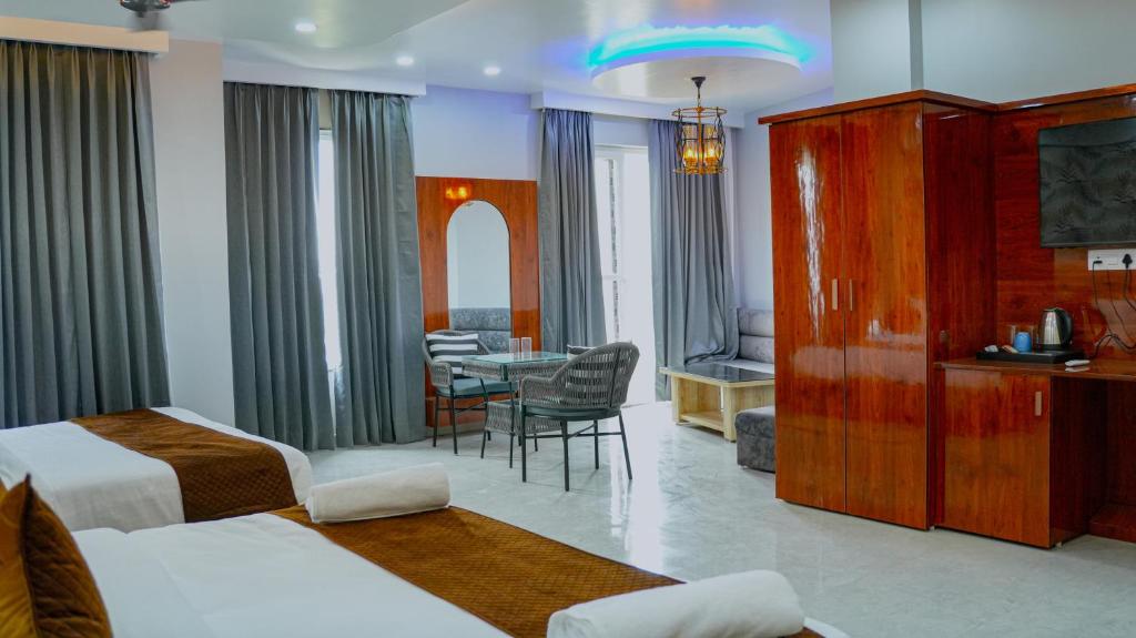 Posezení v ubytování Hotel Savaya Luxury Stay Near AIIMS Rishikesh