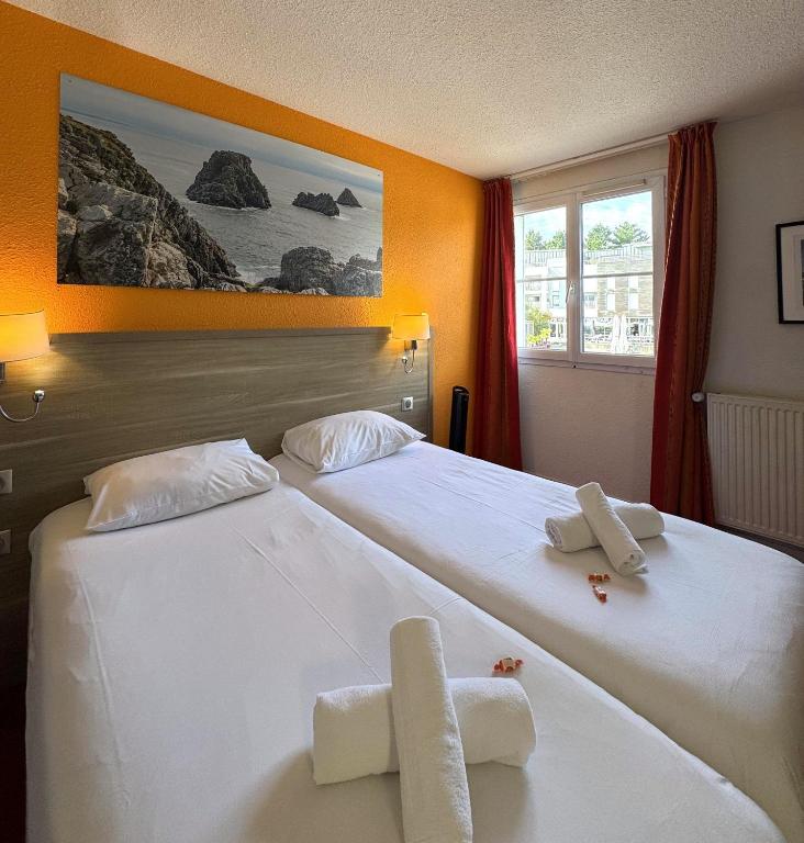 Couett'Hôtel Brest Port de plaisance, Les pieds dans l'eau - Double Or Twin Room With Side Sea View