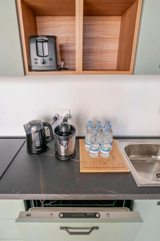 HORIZON SUITES by the Sea - 8