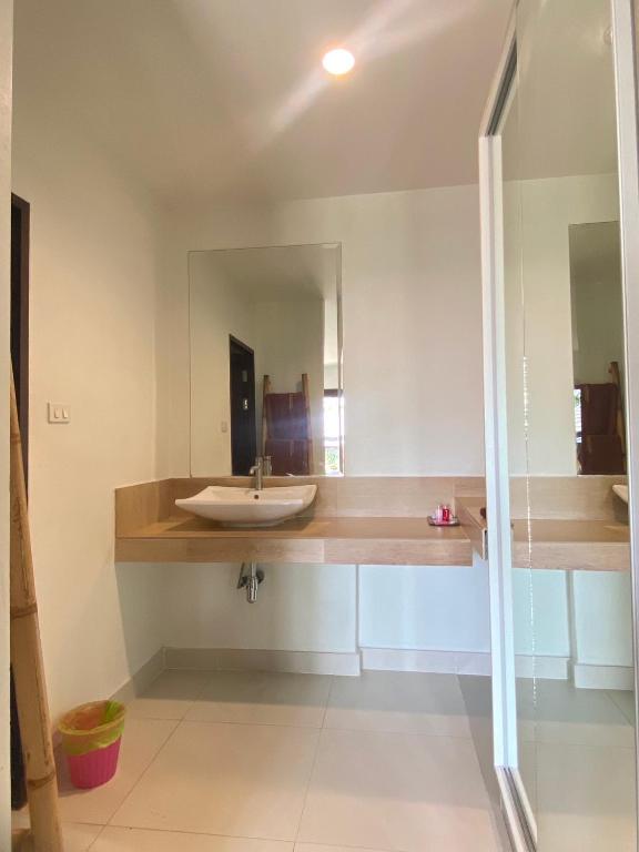 Sunset Beach Villas - 9